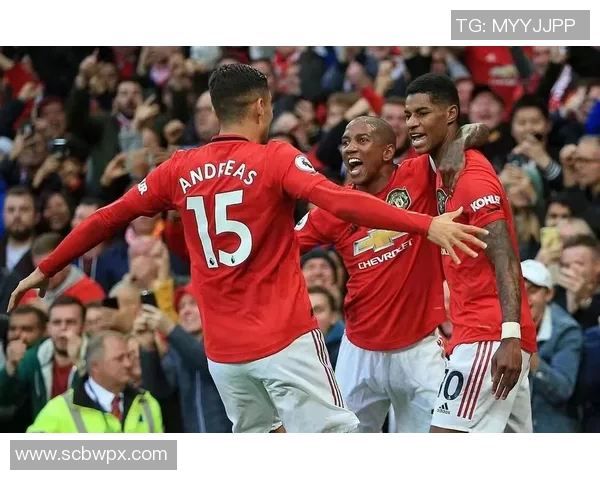 英超赛程调整：曼联vs切尔西将于周一进行，球迷期待红蓝大战的精彩对决